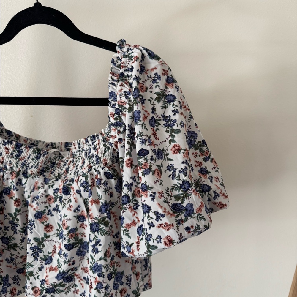 NWOT Altar’d State Floral Puff Sleeve Top